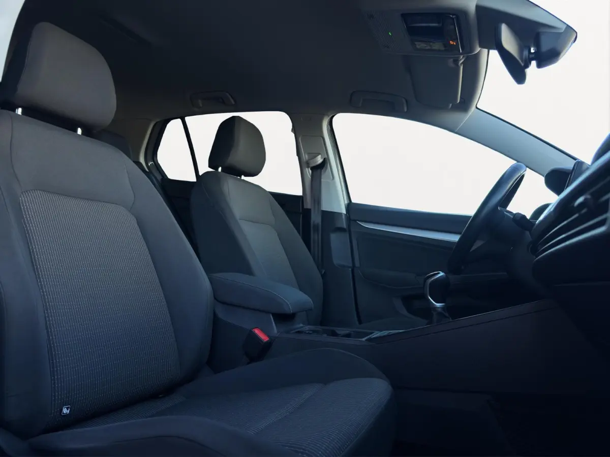 1.0 TSI 5-Deurs Business Apple-Carplay 18'' LMV