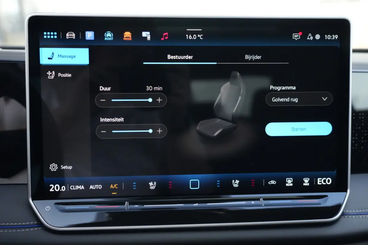 1.5 eHybrid R-Line Edition | PHEV | Pano | Trekhaak | 360° Camera | Deze Volkswagen Tiguan 1.5 eHybrid R-Line Edition is de ideale combinatie van dynamisch design, dagelijks comfort en mode