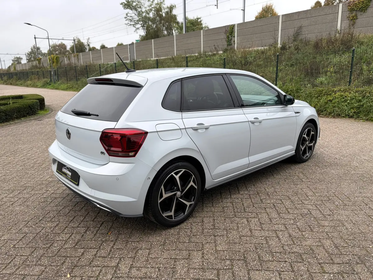 1.0 TSI R-LINE DSG I CARPLAY I CAMERA I CARPLAY I CLIMA I CRUISE