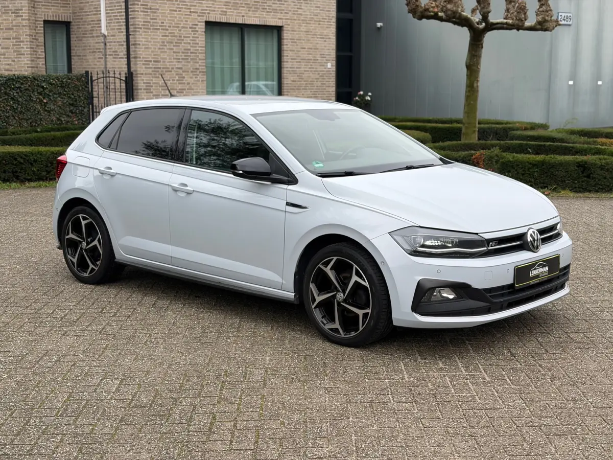 1.0 TSI R-LINE DSG I CARPLAY I CAMERA I CARPLAY I CLIMA I CRUISE