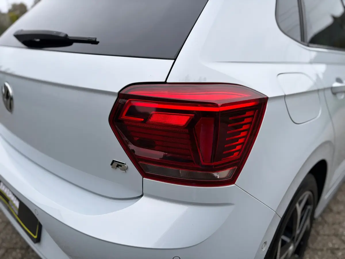 1.0 TSI R-LINE DSG I CARPLAY I CAMERA I CARPLAY I CLIMA I CRUISE