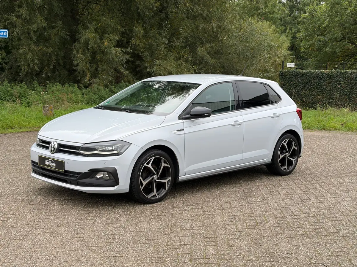 1.0 TSI R-LINE DSG I CARPLAY I CAMERA I CARPLAY I CLIMA I CRUISE