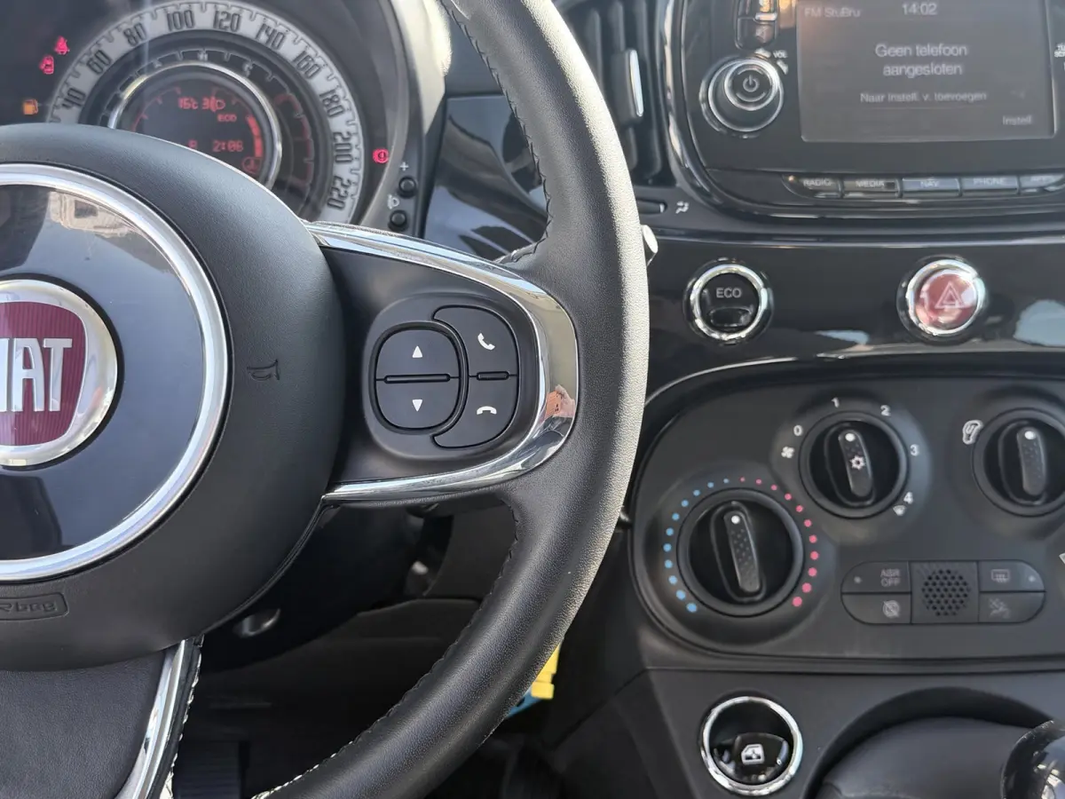 0.9 TwinAir Turbo Lounge | Cabrio | PDC | Bluetooth |