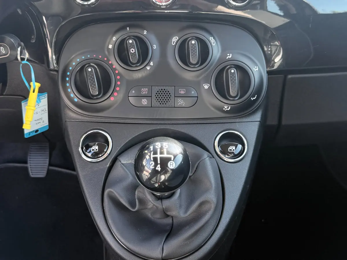 0.9 TwinAir Turbo Lounge | Cabrio | PDC | Bluetooth |