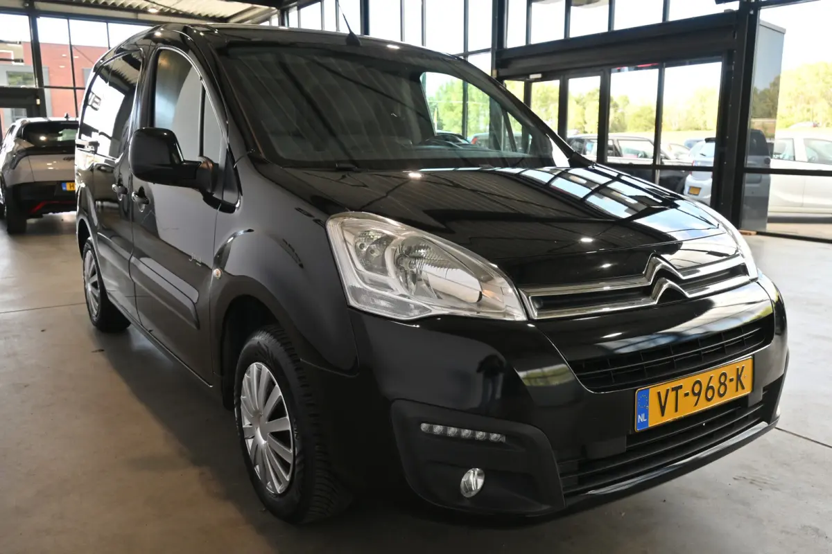 1.6 BlueHDI 75 Business NAP! Cruise Airco Navigatie PDC Trekhaak 100% Onderhouden! Inruil Mogelijk!