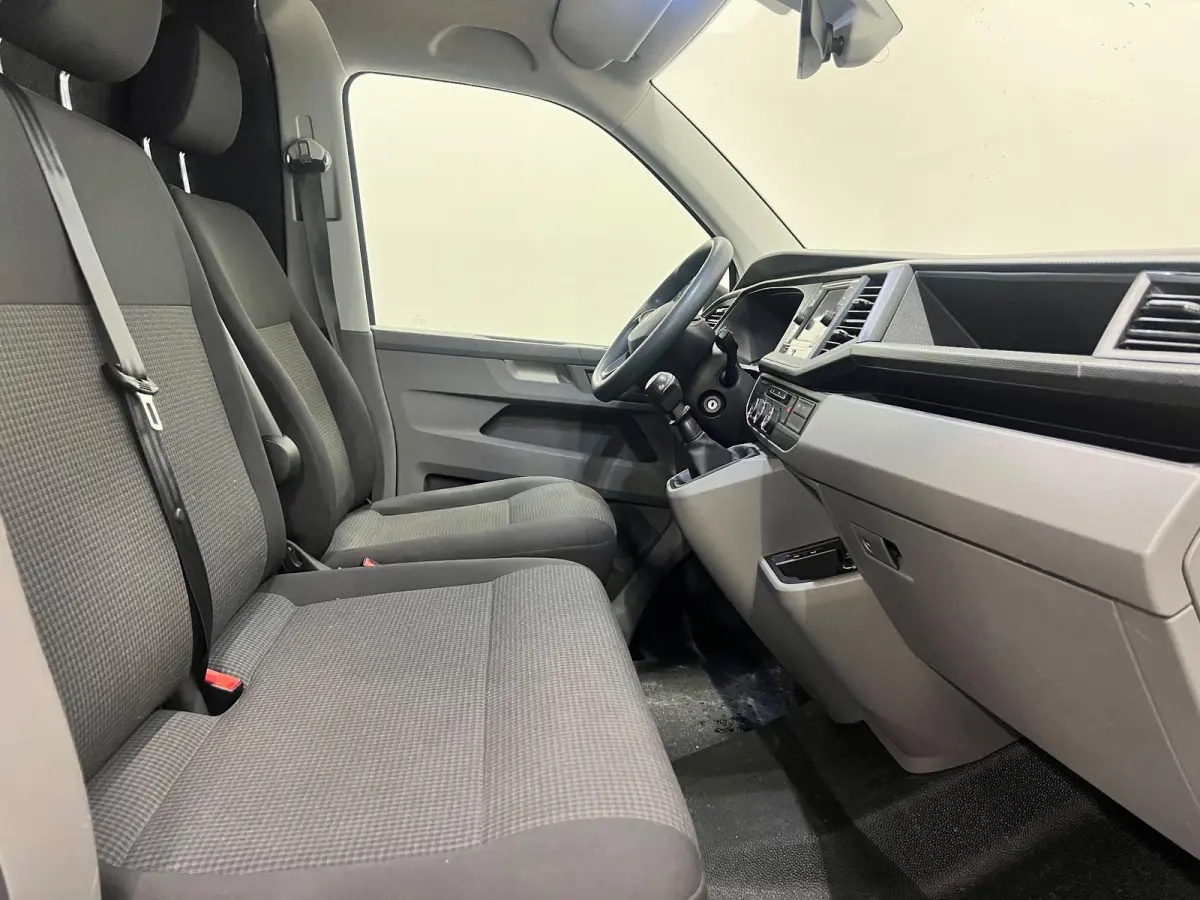 2.0 TDI L2H1 Airco Cruise Control Trekhaak Parkeersensoren 2x schuifdeur Stoelverwarming