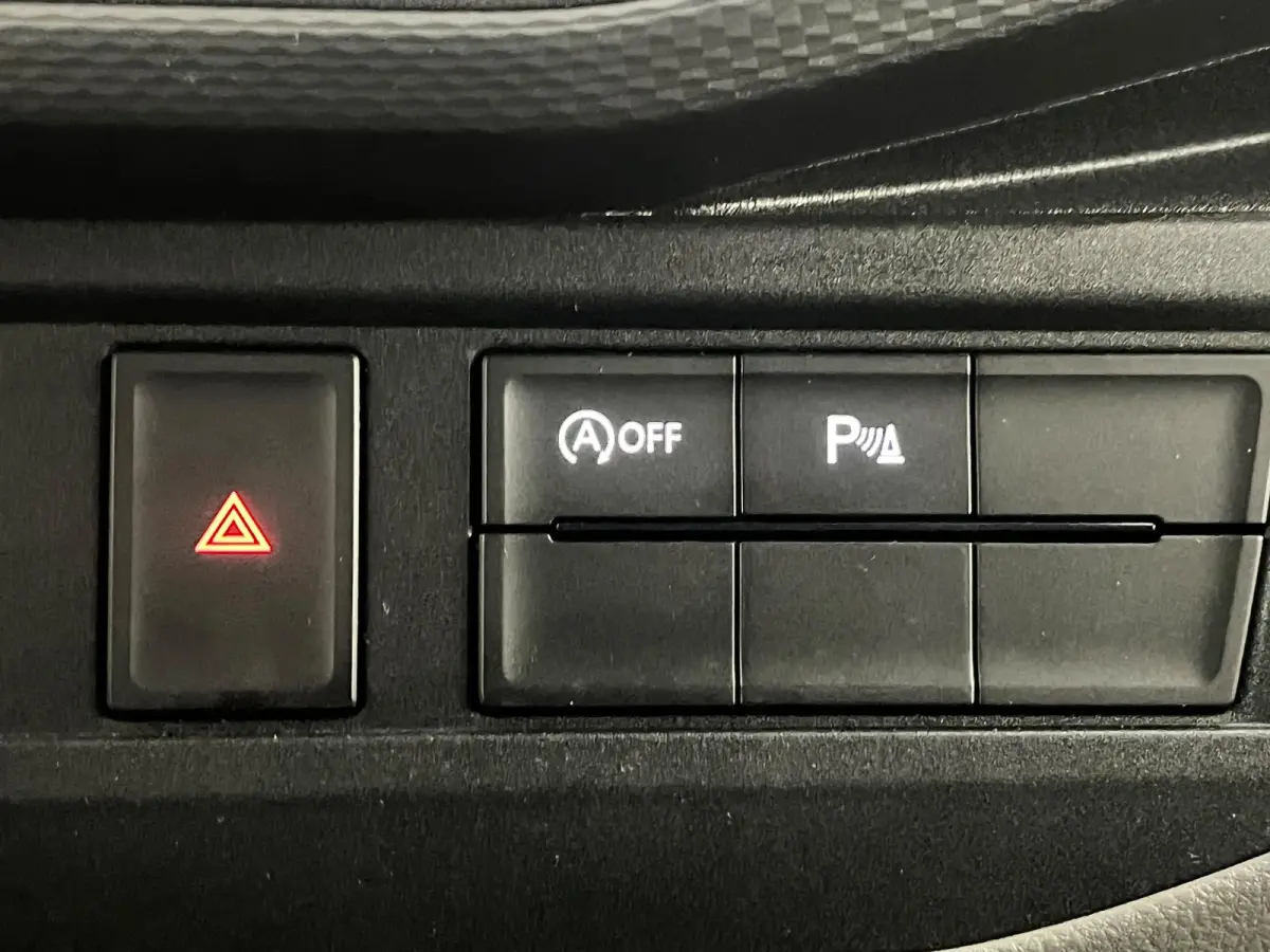 2.0 TDI L2H1 Airco Cruise Control Trekhaak Parkeersensoren 2x schuifdeur Stoelverwarming