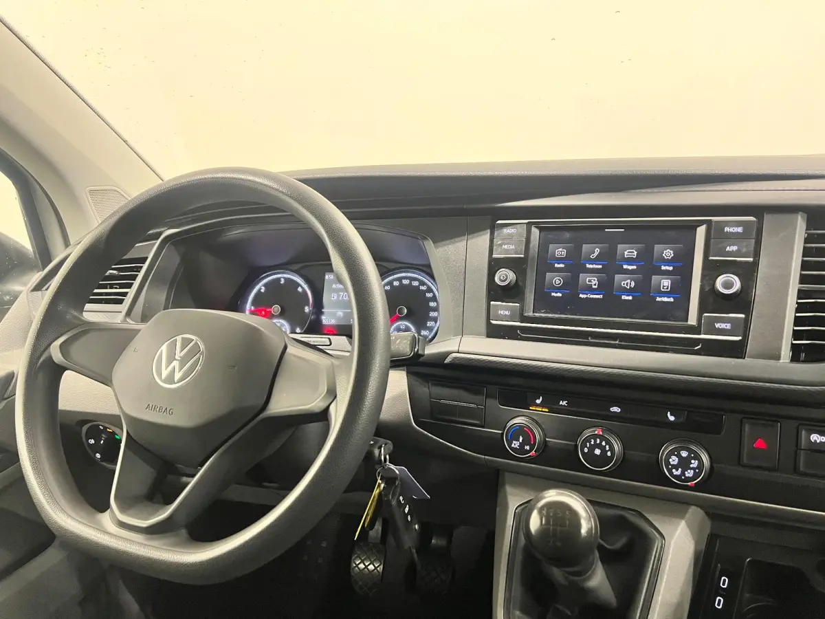 2.0 TDI L2H1 Airco Cruise Control Trekhaak Parkeersensoren 2x schuifdeur Stoelverwarming