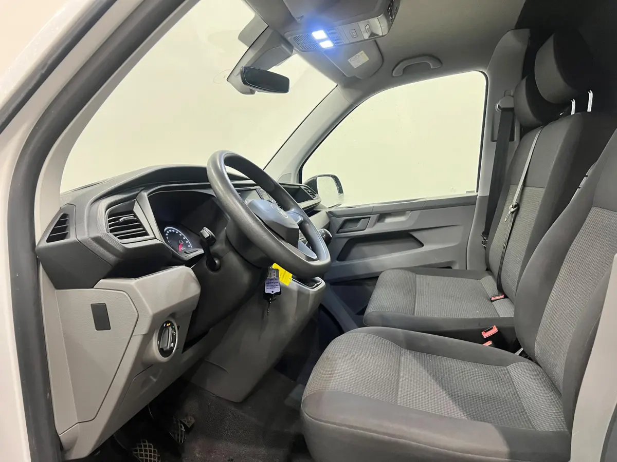 2.0 TDI L2H1 Airco Cruise Control Trekhaak Parkeersensoren 2x schuifdeur Stoelverwarming