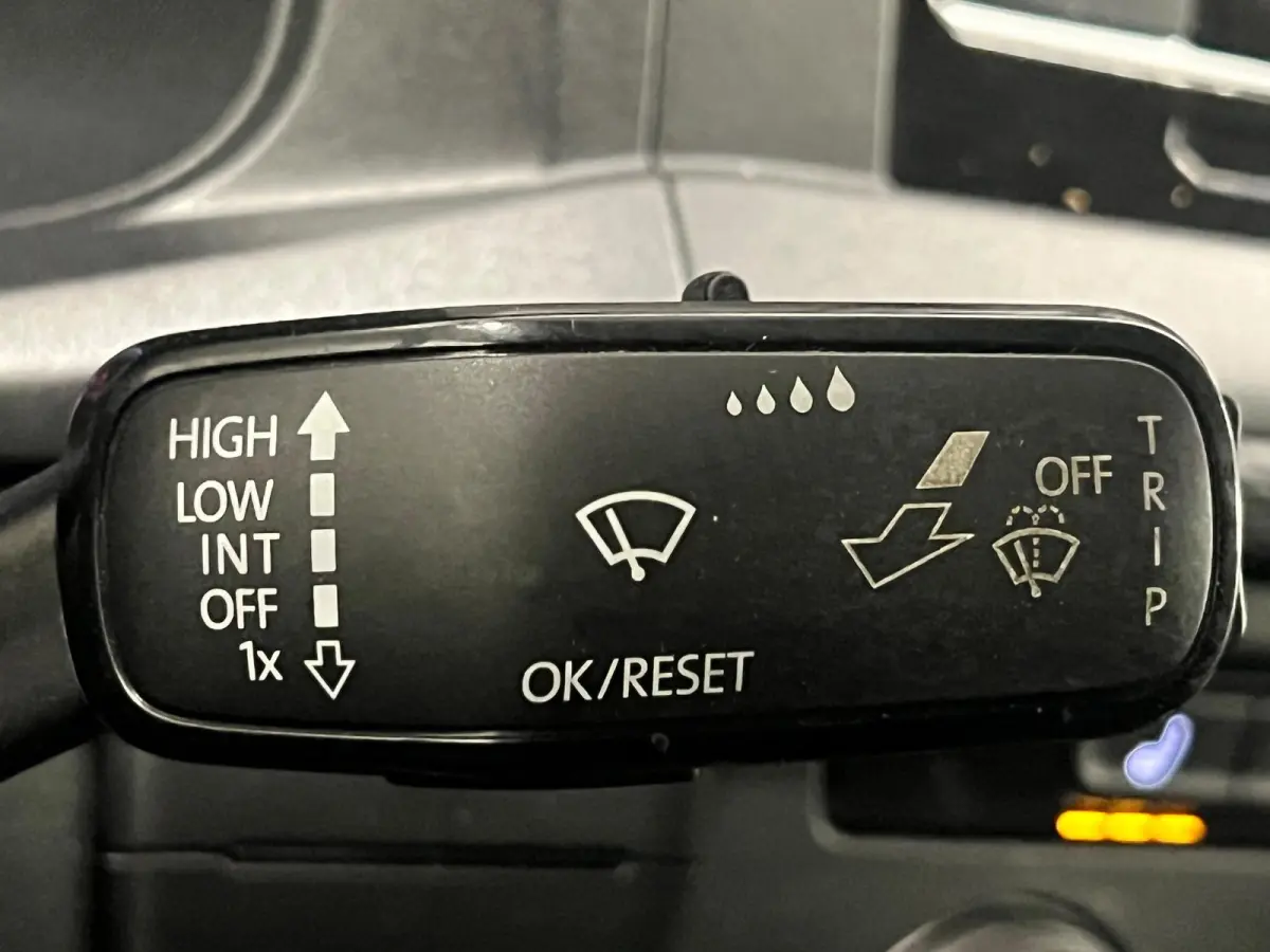 2.0 TDI L2H1 Airco Cruise Control Trekhaak Parkeersensoren 2x schuifdeur Stoelverwarming