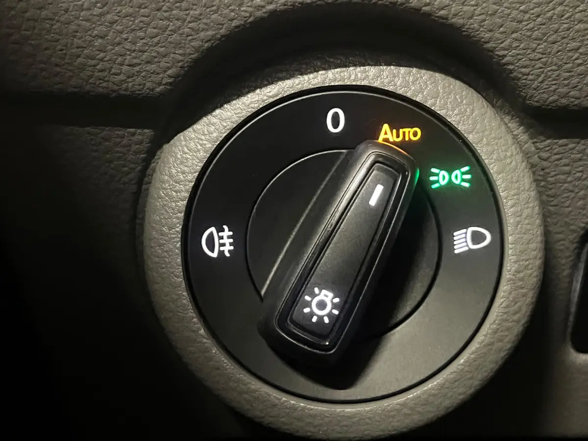 2.0 TDI L2H1 Airco Cruise Control Trekhaak Parkeersensoren 2x schuifdeur Stoelverwarming