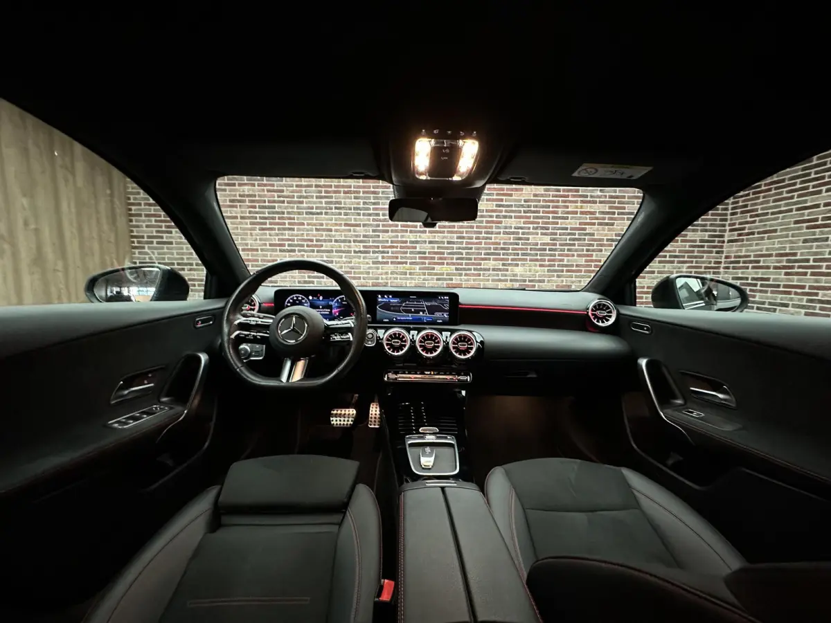 200 AMG Line | Adaptive cruise| LED| Camera|