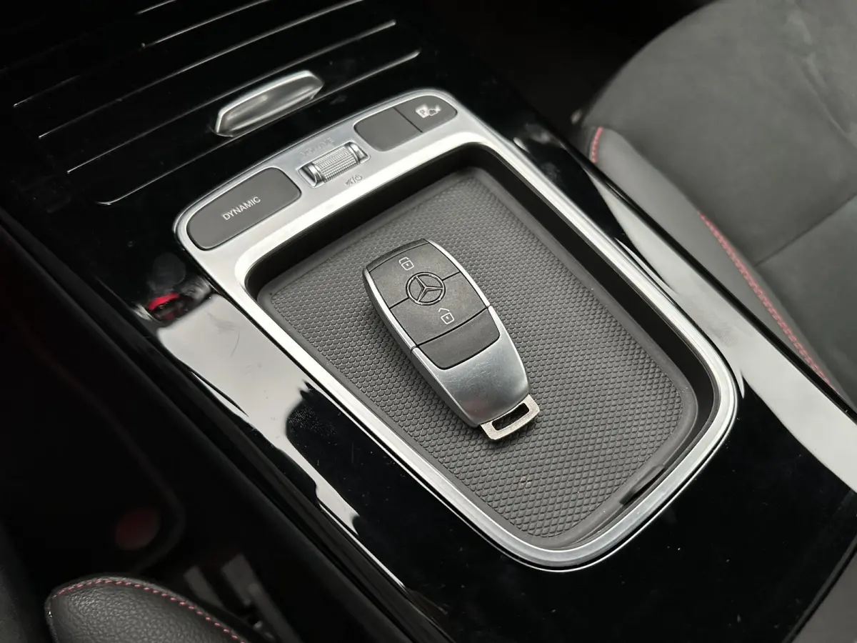 200 AMG Line | Adaptive cruise| LED| Camera|