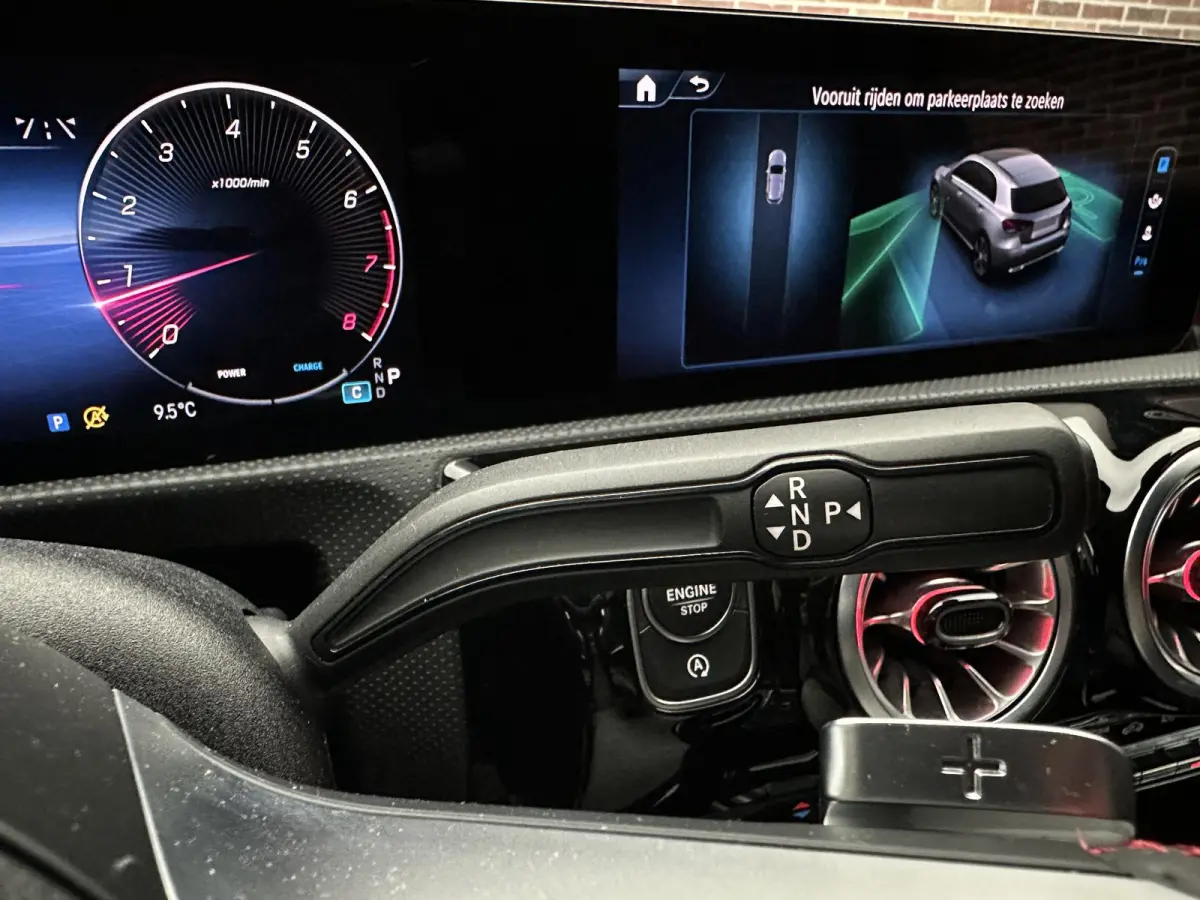 200 AMG Line | Adaptive cruise| LED| Camera|