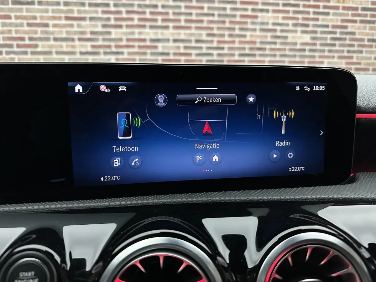 200 AMG Line | Adaptive cruise| LED| Camera|
