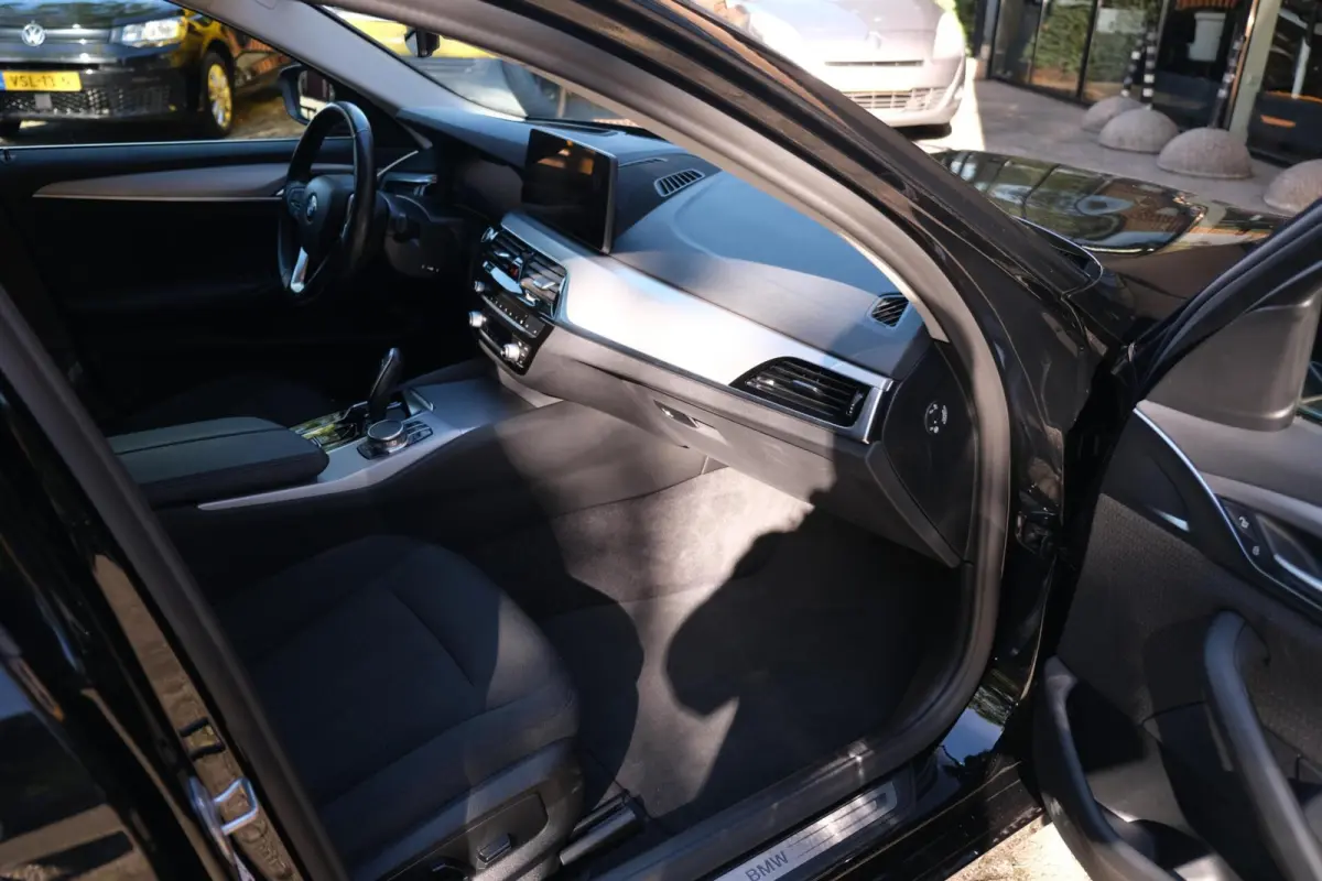 530e High Executive|RIJKLAAR!|ACC|Camera|Head-Up|Trekhaak|LaneAssist|Dodehoekdetectie|Stoelverwarming|Carplay|AndroidAuto