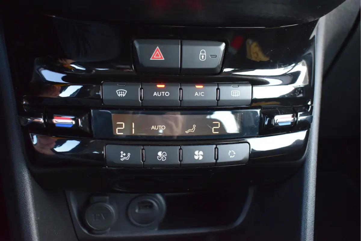 1.2 Allure 110PK | NL-Auto | Automaat | Navi