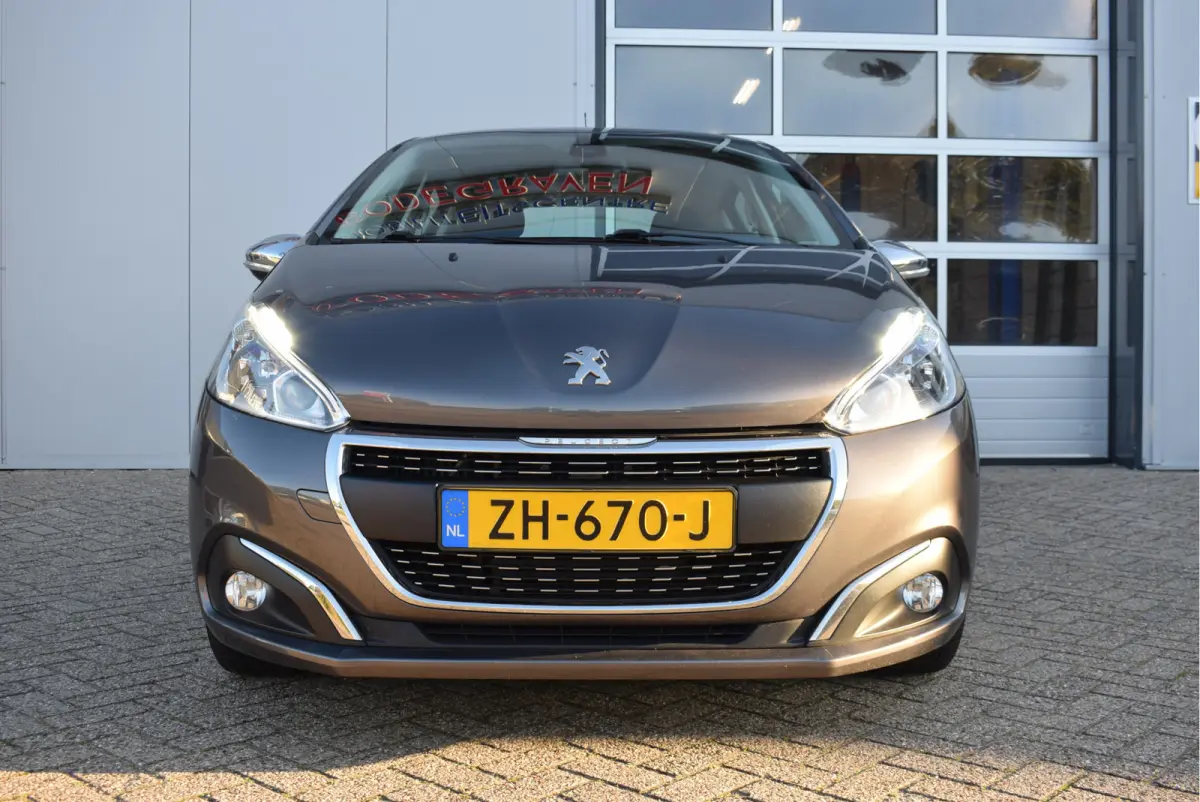 1.2 Allure 110PK | NL-Auto | Automaat | Navi