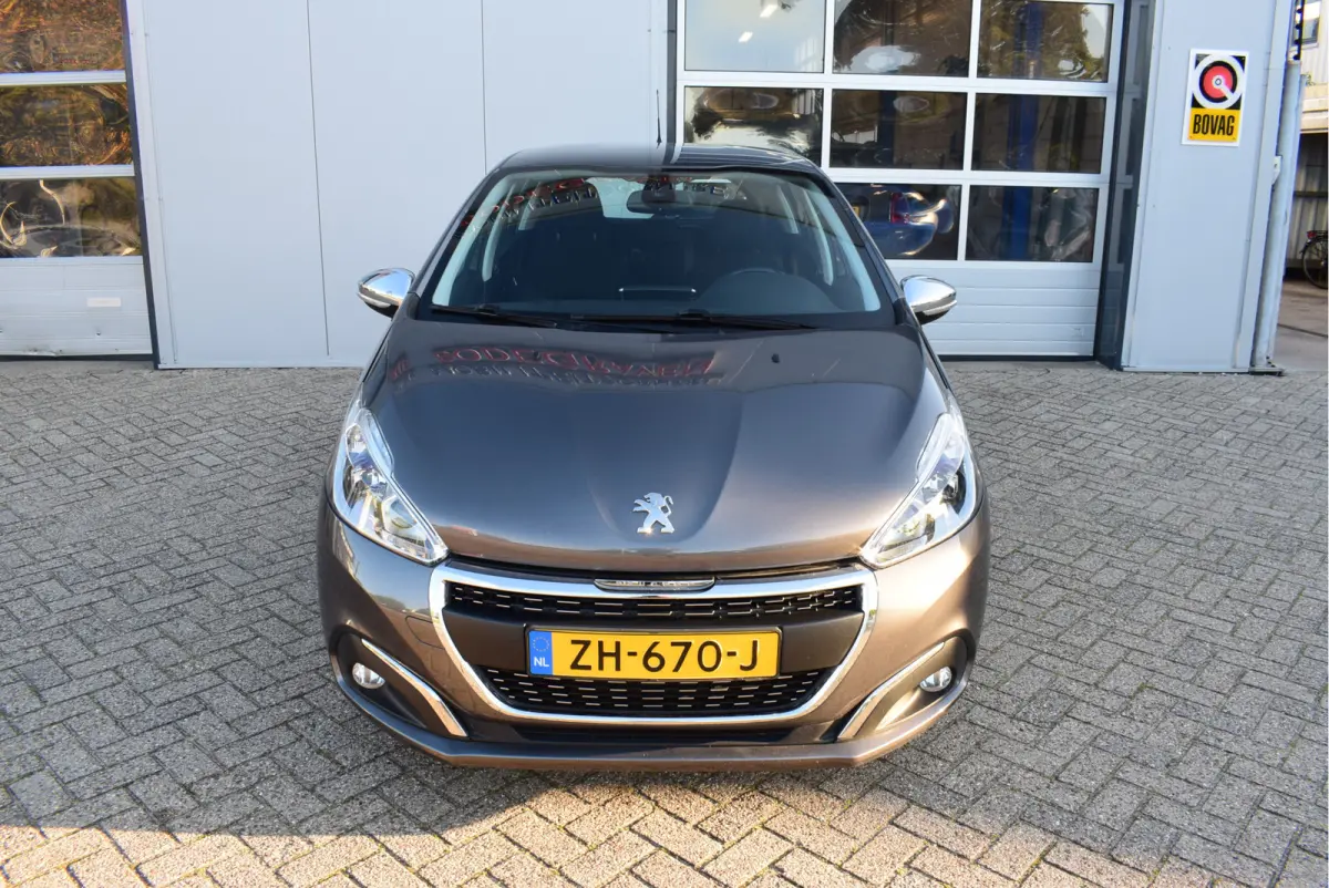 1.2 Allure 110PK | NL-Auto | Automaat | Navi