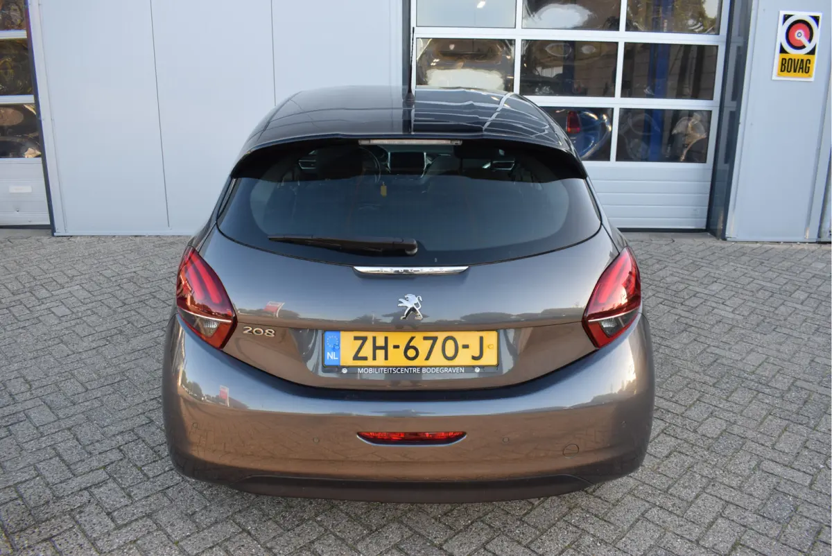 1.2 Allure 110PK | NL-Auto | Automaat | Navi