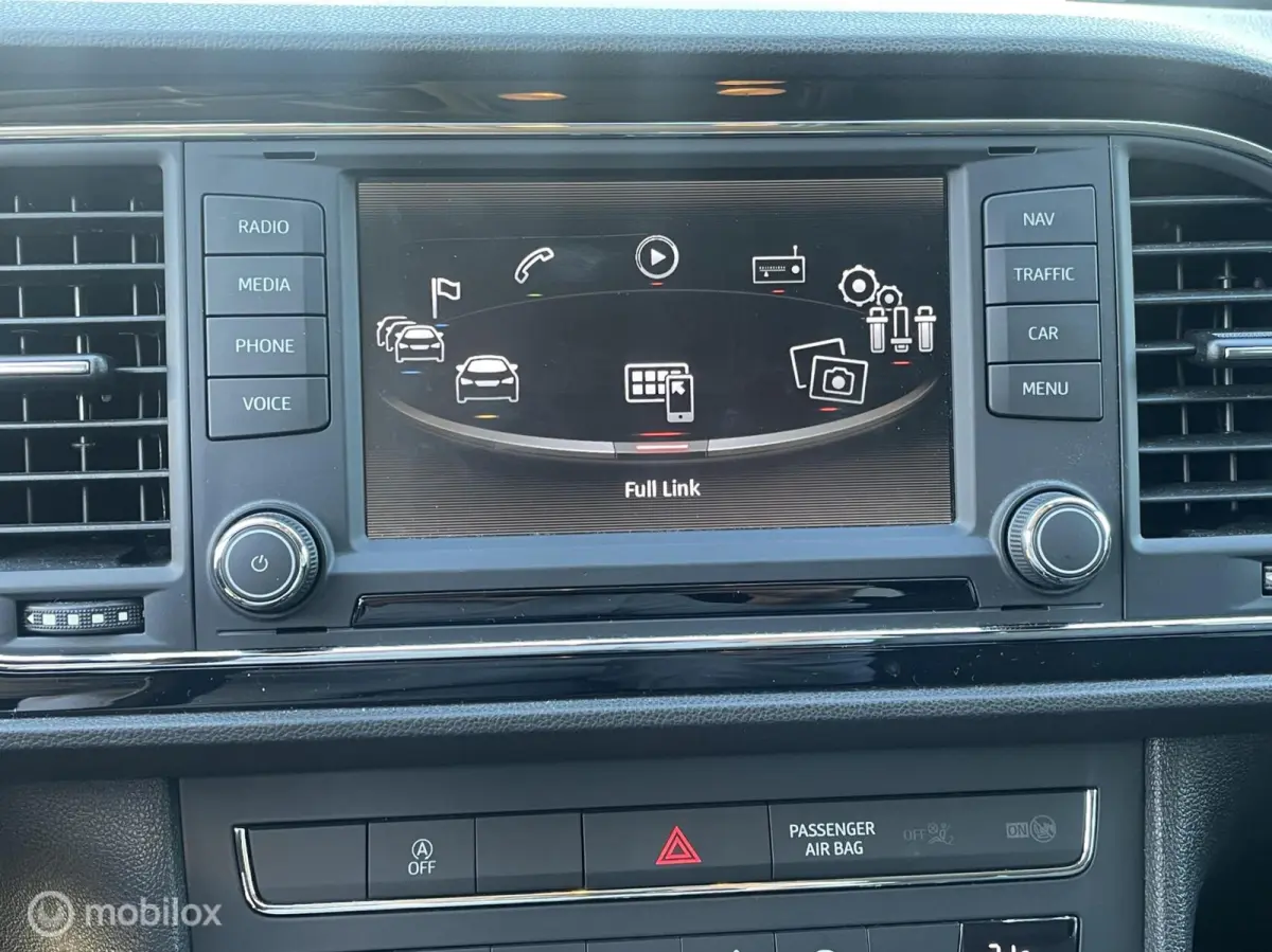 1.0 EcoTSI Style Connect | NL Auto | Navigatie | Carplay | Climate & Cruise Control | PDC |