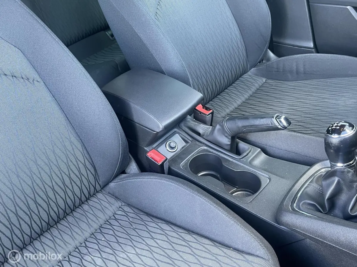 1.0 EcoTSI Style Connect | NL Auto | Navigatie | Carplay | Climate & Cruise Control | PDC |