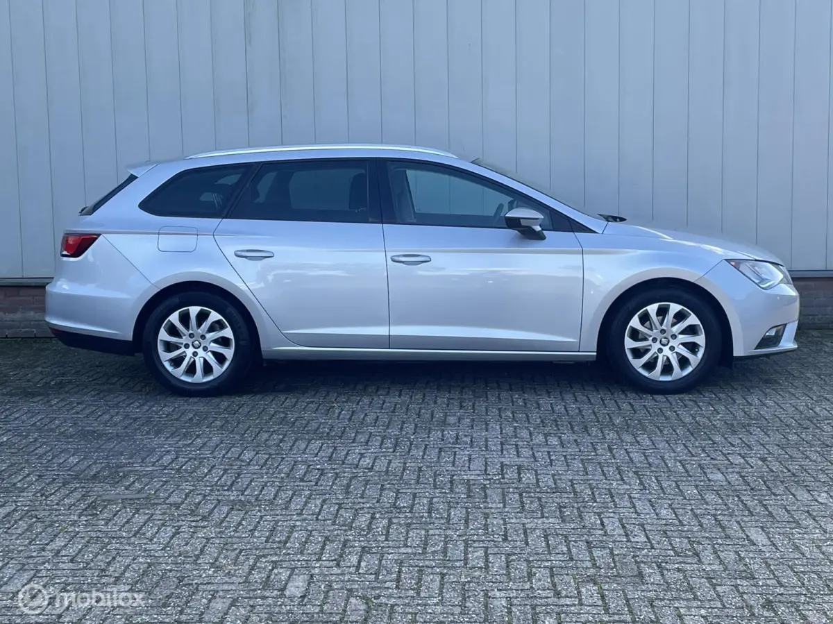 1.0 EcoTSI Style Connect | NL Auto | Navigatie | Carplay | Climate & Cruise Control | PDC |