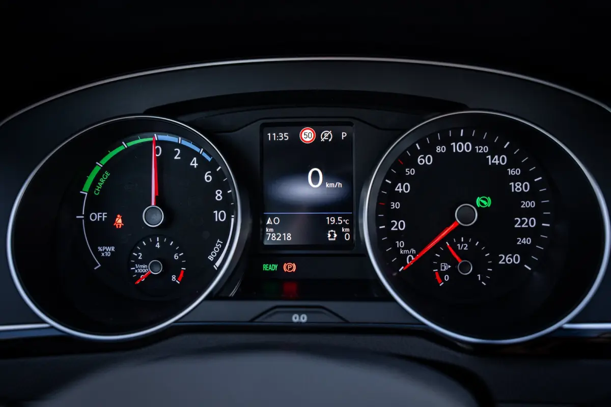 1.4 TSI PHEV GTE Business | Achteruitrijcamera | Elektrisch bedienbare achterklep met sensorsturing | Lederen bekleding