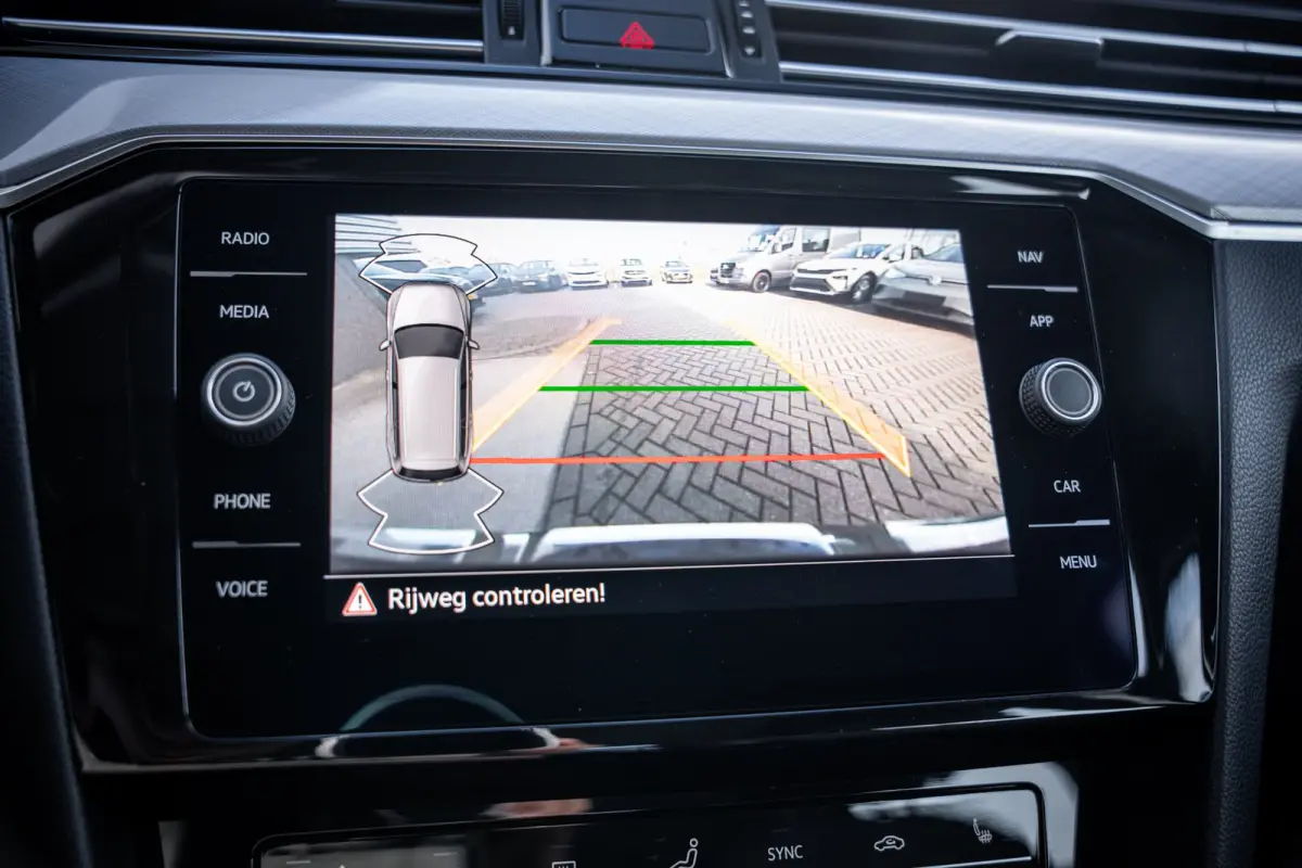 1.4 TSI PHEV GTE Business | Achteruitrijcamera | Elektrisch bedienbare achterklep met sensorsturing | Lederen bekleding