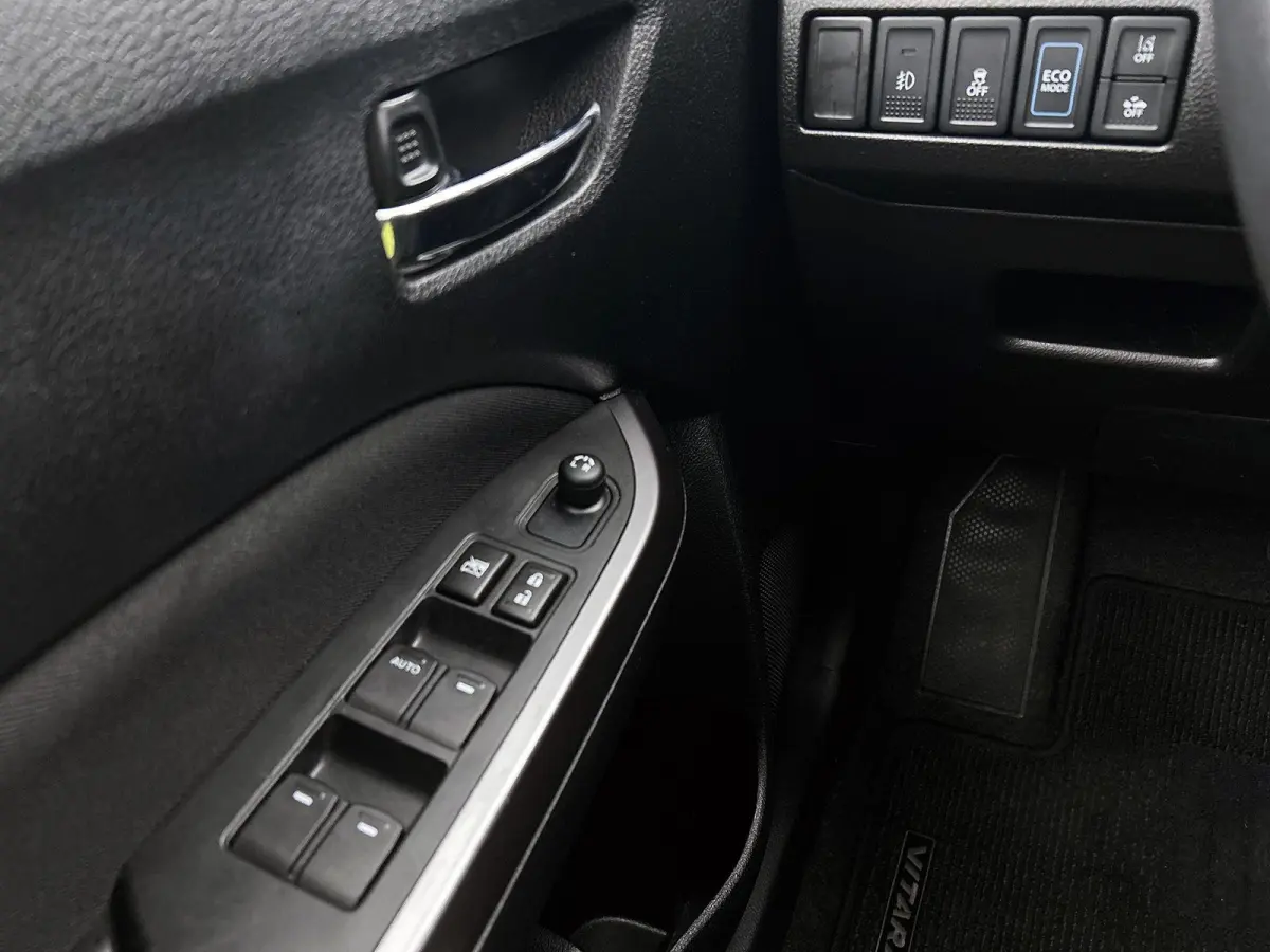 1.5 Hybrid Select | AUTOMAAT | ACHTERUITRIJCAMERA | STOELVERWARMING | LANE ASSIST | APPLE CARPLAY - ANDROID AUTO | DODEHOEK | CLIMATE CONTROL | CRUISE CONTROL |