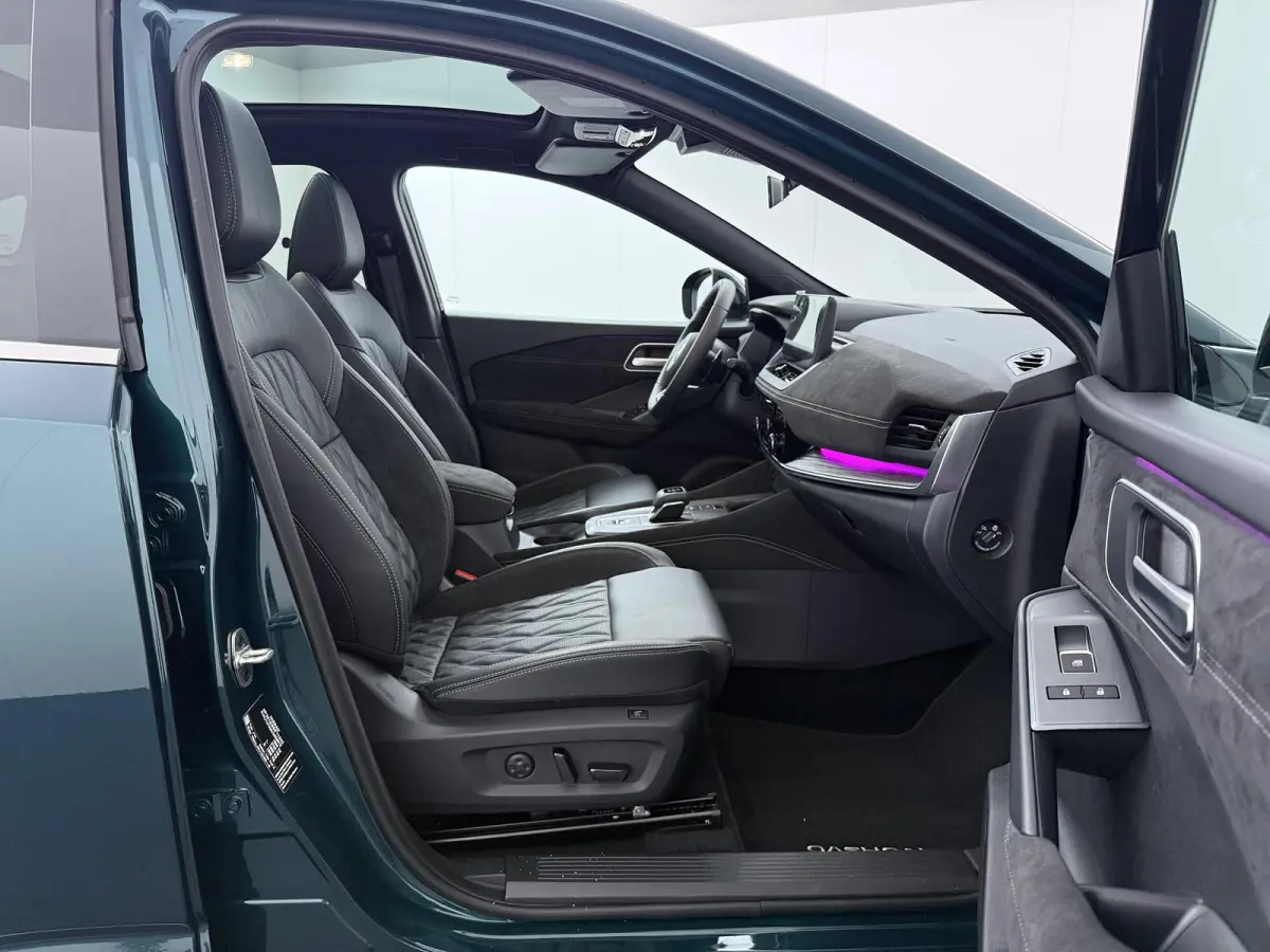 1.3 MHEV Xtronic Tekna Plus | Panoramadak | Lederen Bekl. | BOSE Audio |