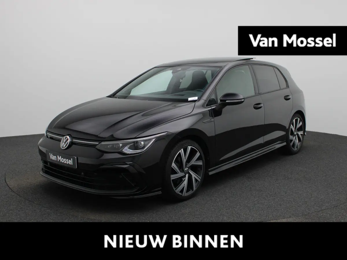 1.5 eTSI R-Line | Panoramadak | Navigatie | Achteruitrijcamera | Trekhaak | LED Matrix | Black Style | Keyless |
