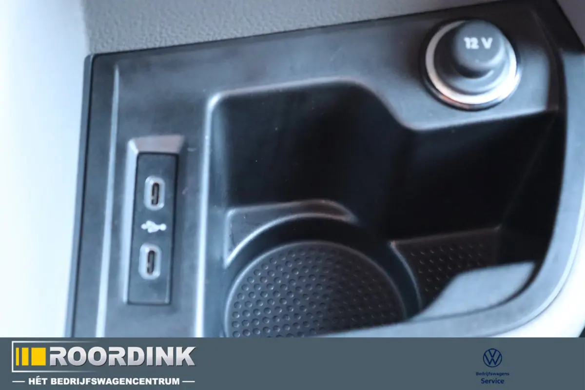 L2 150 pk Linker schuifdeur - GVW 3000, imperiaal, trekhaak, betimmering, 3 zits