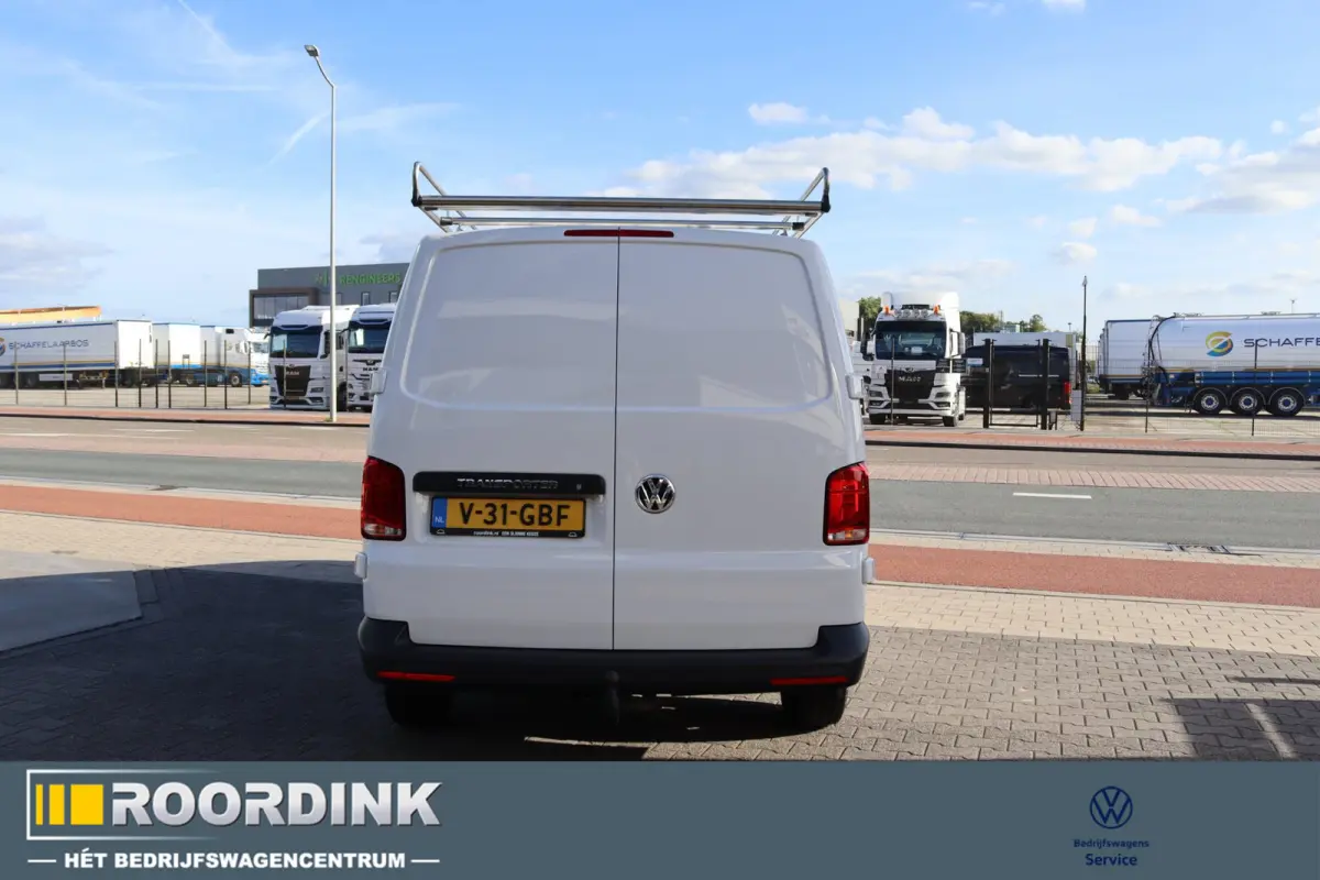L2 150 pk Linker schuifdeur - GVW 3000, imperiaal, trekhaak, betimmering, 3 zits