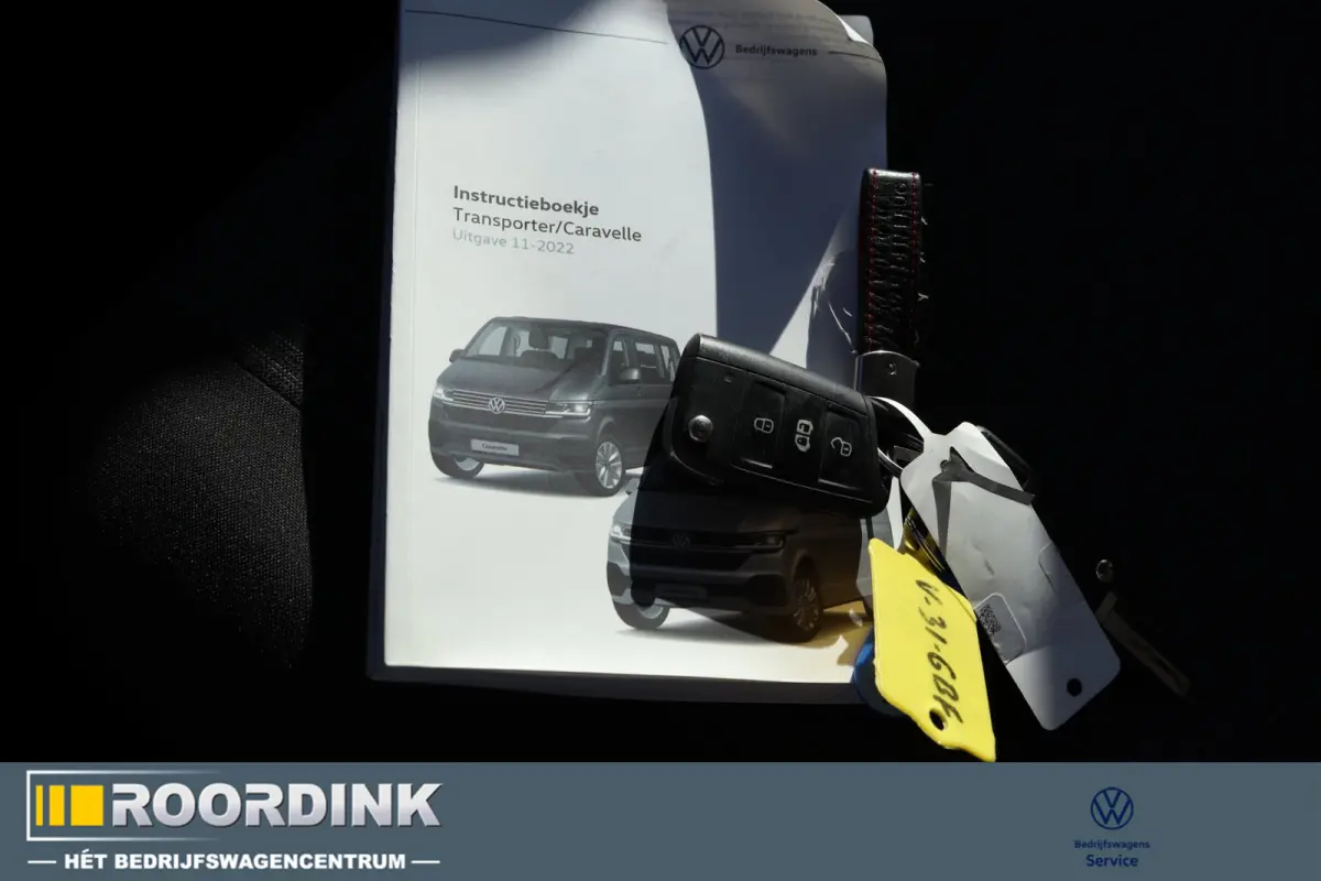 L2 150 pk Linker schuifdeur - GVW 3000, imperiaal, trekhaak, betimmering, 3 zits