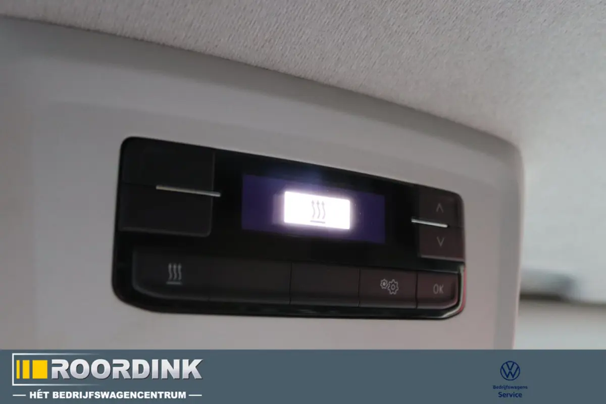 L2 150 pk Linker schuifdeur - GVW 3000, imperiaal, trekhaak, betimmering, 3 zits
