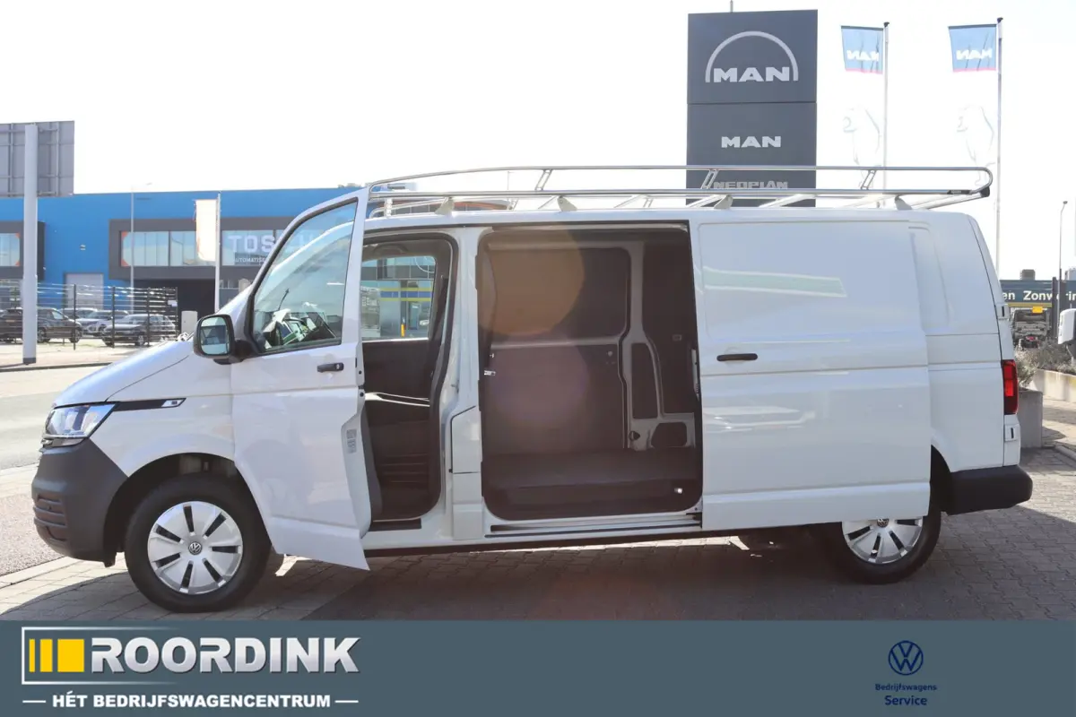 L2 150 pk Linker schuifdeur - GVW 3000, imperiaal, trekhaak, betimmering, 3 zits