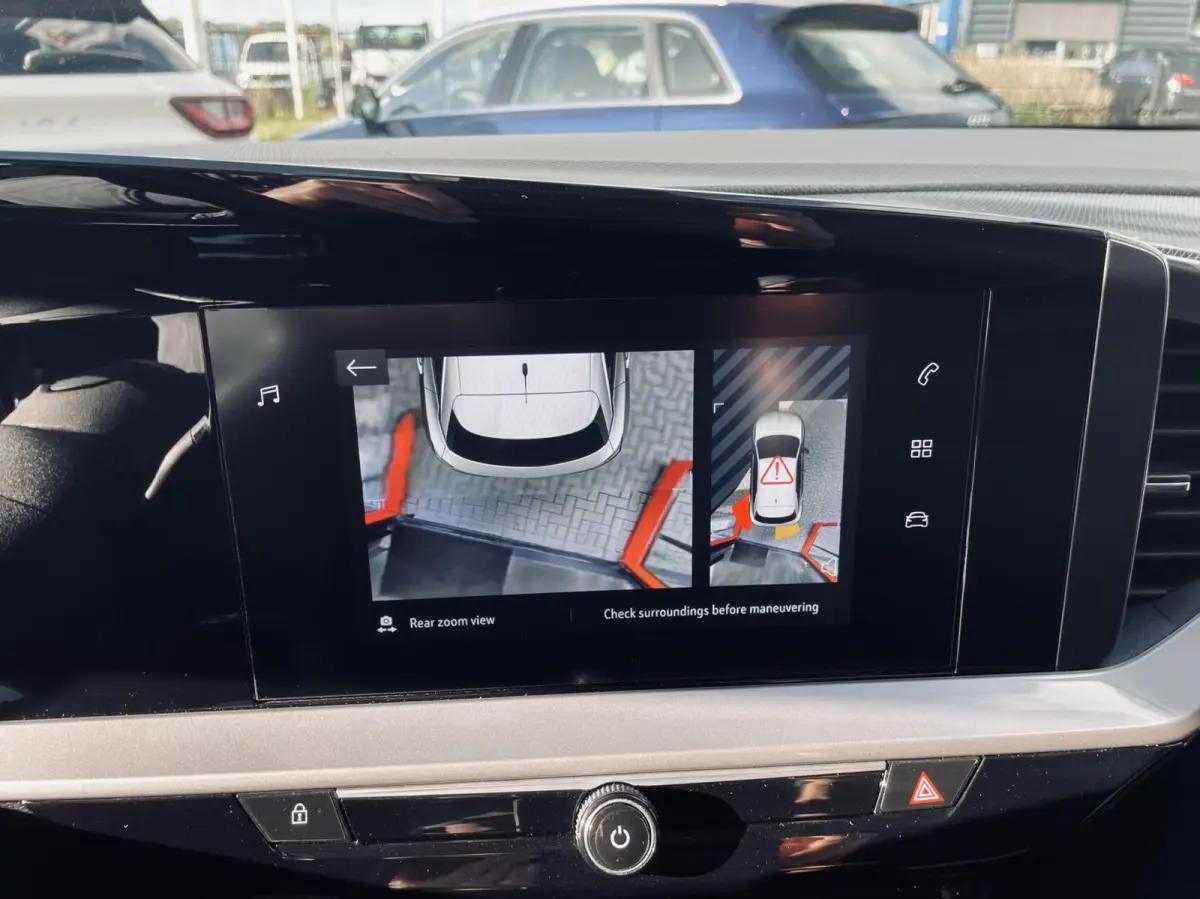 1.2 Edition CAMERA|LED|LANE & FRONT ASSIST | PDC