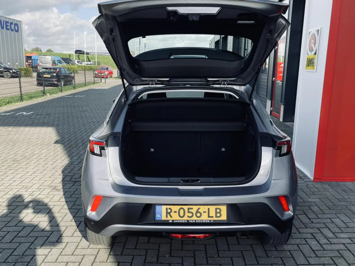 1.2 Edition CAMERA|LED|LANE & FRONT ASSIST | PDC