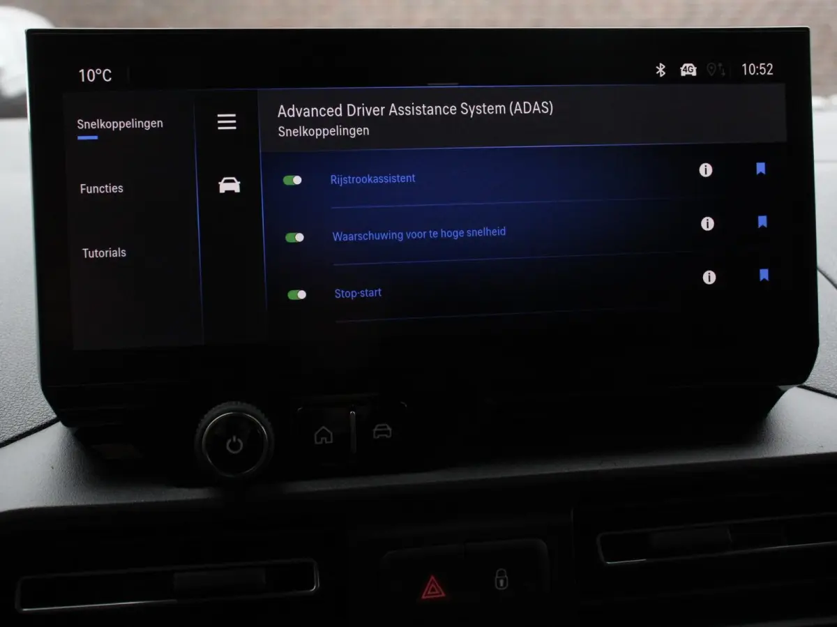 1.5 BlueHDi 130pk L2 Automaat Apple Carplay / Android Auto Navigatie Trekhaak Airco Camera Cruise Control Parkeersensoren V+A DAB