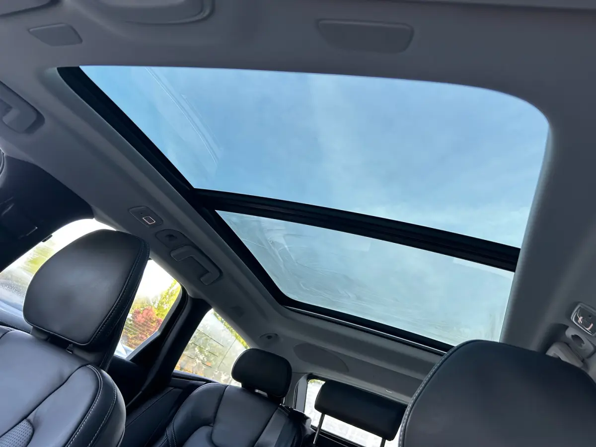 2.0 T8 Plug-in hybrid AWD Ultra Dark | Luchtvering | sOh 100% | Bowers&Wilkins | Massage | HU-Display |