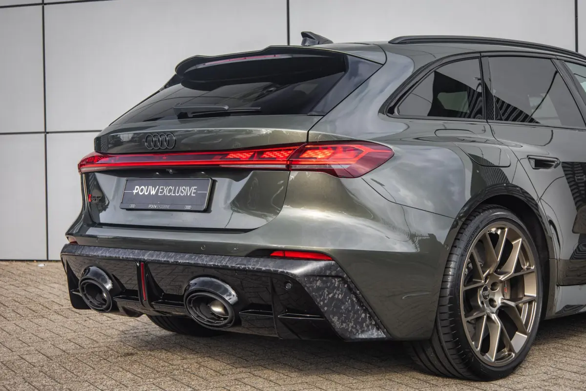 RS 5 Avant e-hybrid 640pk quattro | Keramisch | Sport Pakket | Carbon Camouflage | Panoramadak Var. Transparantie