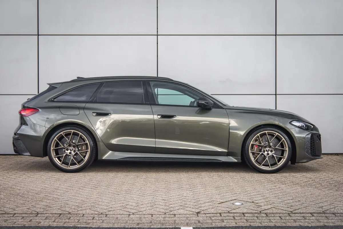 RS 5 Avant e-hybrid 640pk quattro | Keramisch | Sport Pakket | Carbon Camouflage | Panoramadak Var. Transparantie