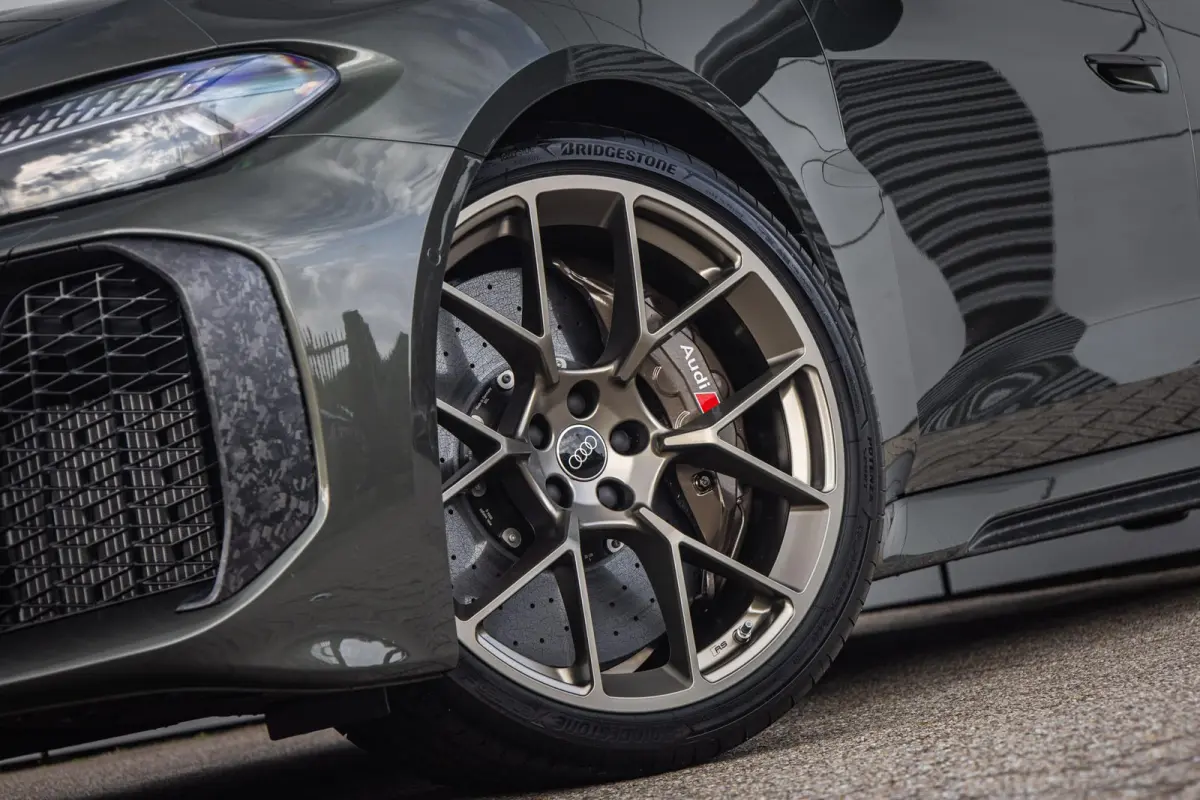 RS 5 Avant e-hybrid 640pk quattro | Keramisch | Sport Pakket | Carbon Camouflage | Panoramadak Var. Transparantie