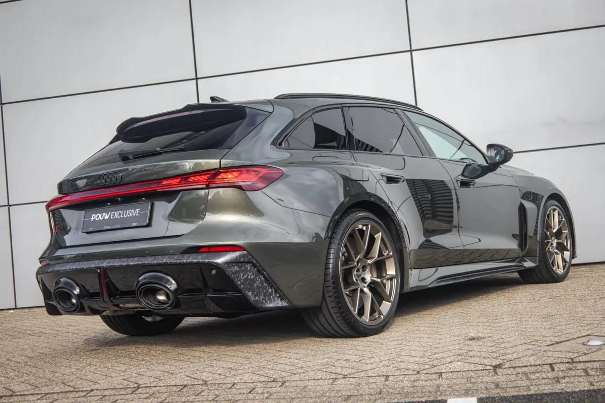 RS 5 Avant e-hybrid 640pk quattro | Keramisch | Sport Pakket | Carbon Camouflage | Panoramadak Var. Transparantie