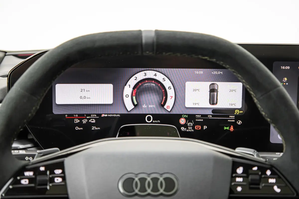 RS 5 Avant e-hybrid 640pk quattro | Keramisch | Sport Pakket | Carbon Camouflage | Panoramadak Var. Transparantie