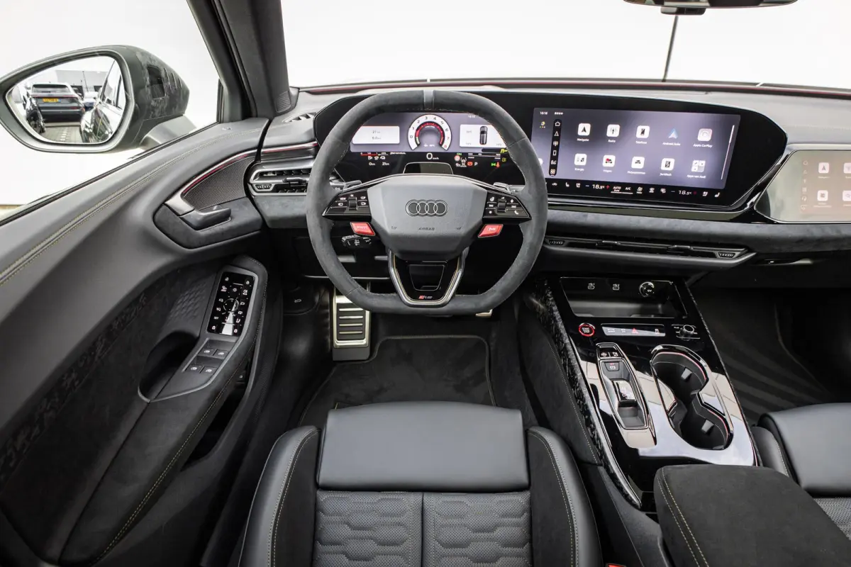 RS 5 Avant e-hybrid 640pk quattro | Keramisch | Sport Pakket | Carbon Camouflage | Panoramadak Var. Transparantie