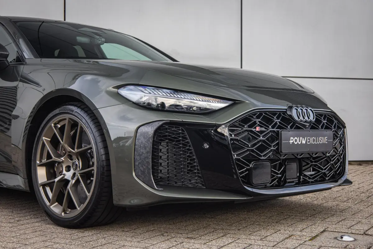 RS 5 Avant e-hybrid 640pk quattro | Keramisch | Sport Pakket | Carbon Camouflage | Panoramadak Var. Transparantie