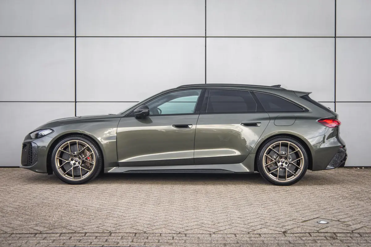 RS 5 Avant e-hybrid 640pk quattro | Keramisch | Sport Pakket | Carbon Camouflage | Panoramadak Var. Transparantie