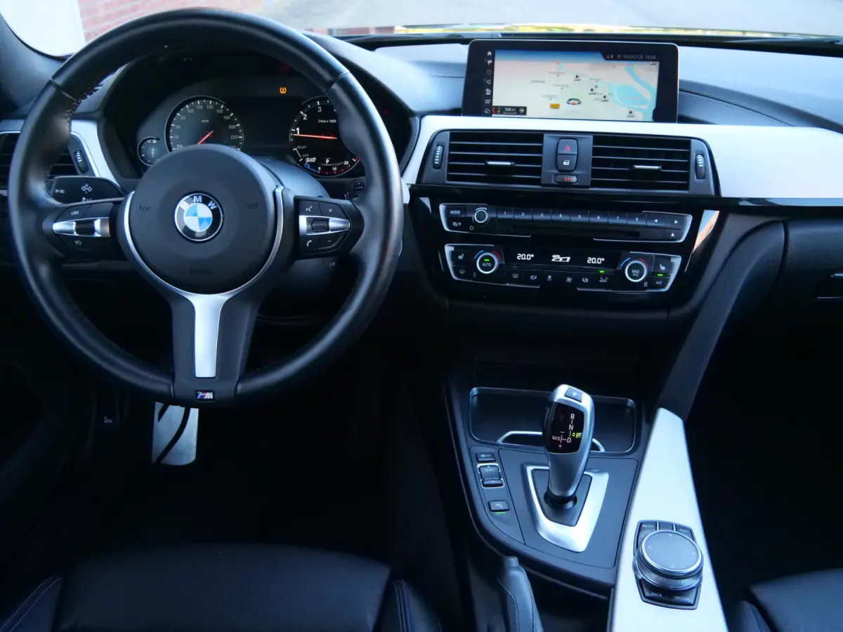 420i High Executive Edition 184 Pk Automaat Navi / M-Sport / Camera / Leer